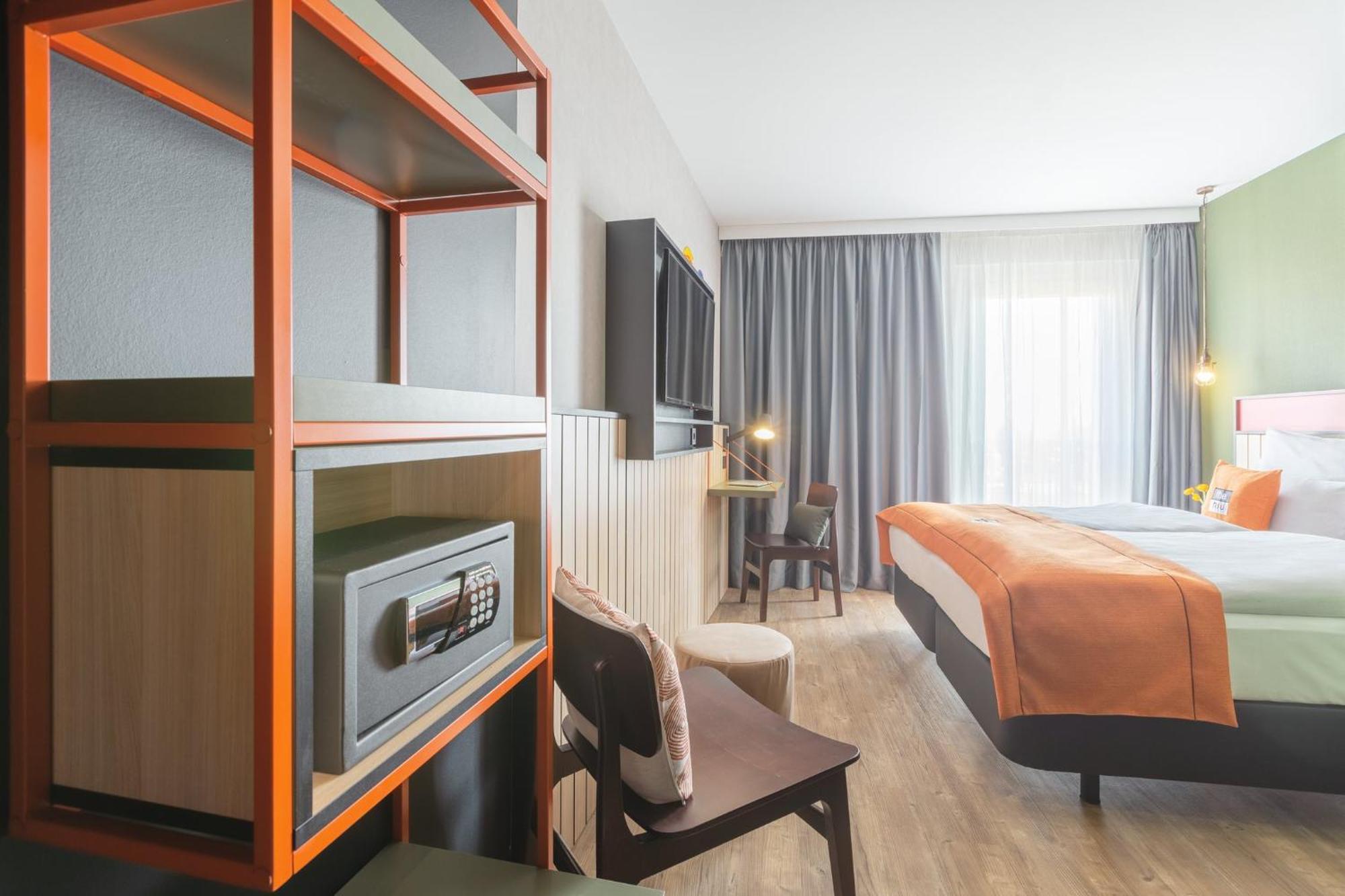 Holiday Inn - The Niu, Amity Potsdam By Ihg Exterior photo